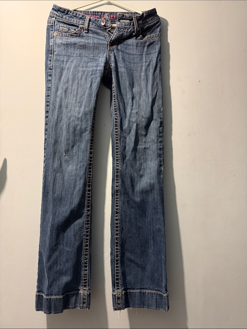 Women's Medium Blue Boot Cut Jeans with Subtle Fading